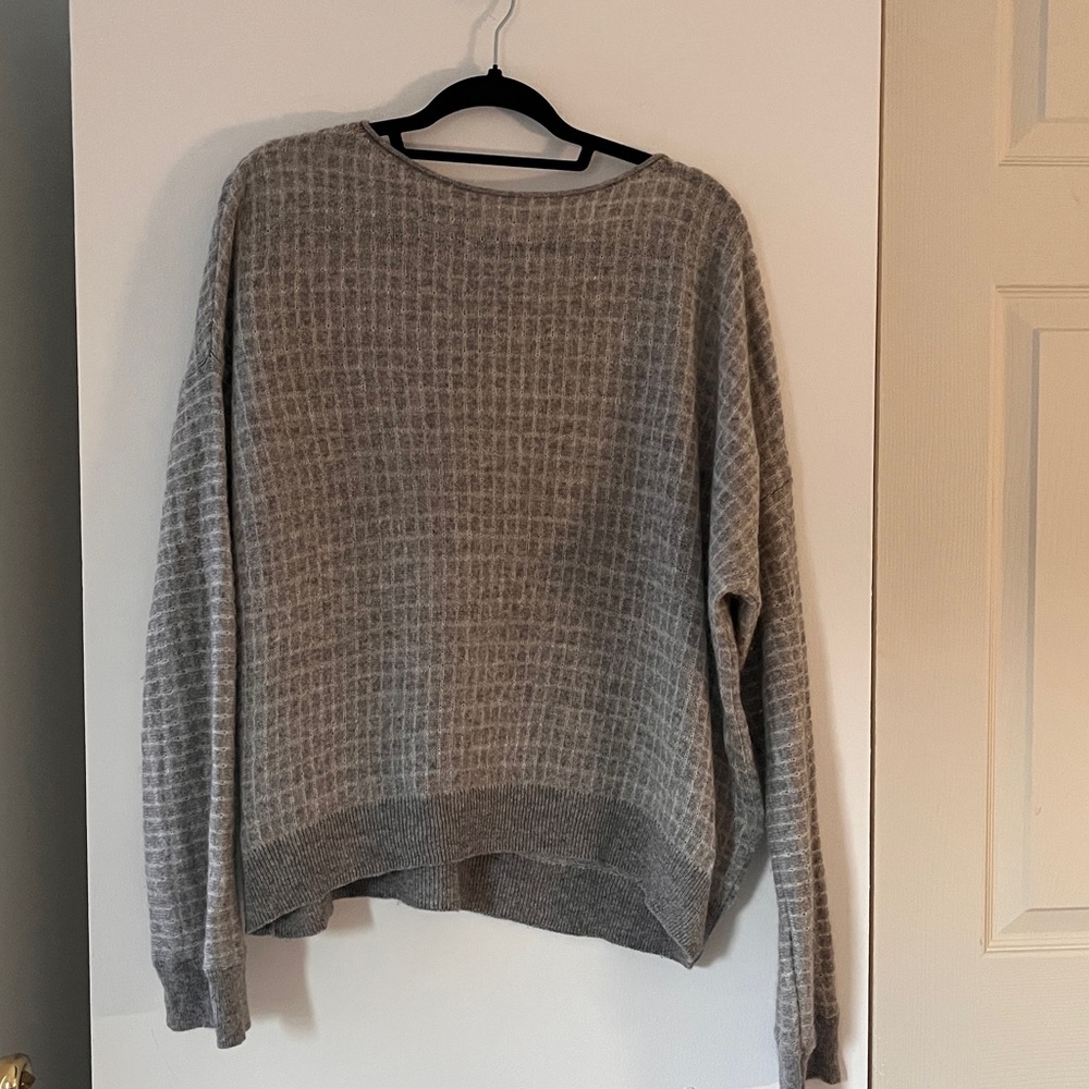 Vince Light Gray Women's Cashmere Sweater